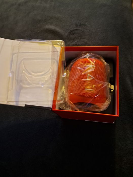 Glosnik sharp  GX-BT180RD