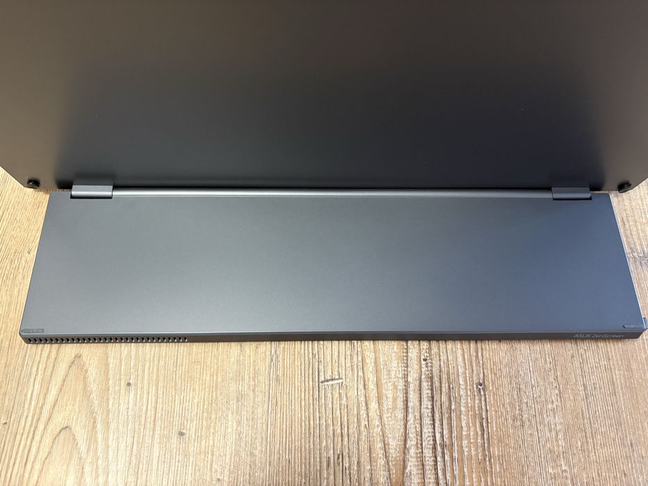 Monitor Asus ZenScreen 17.3” 144Hz MB17AHG