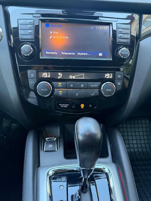 Samochód Nissan Qashqai