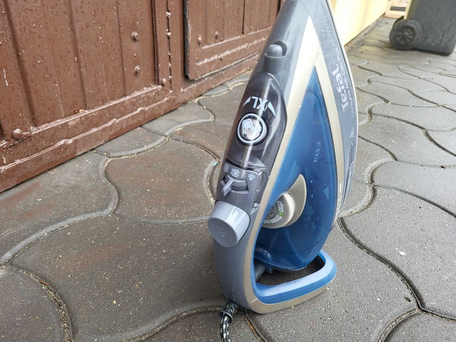 Żelazko TEFAL Ultragliss Plus FV6830