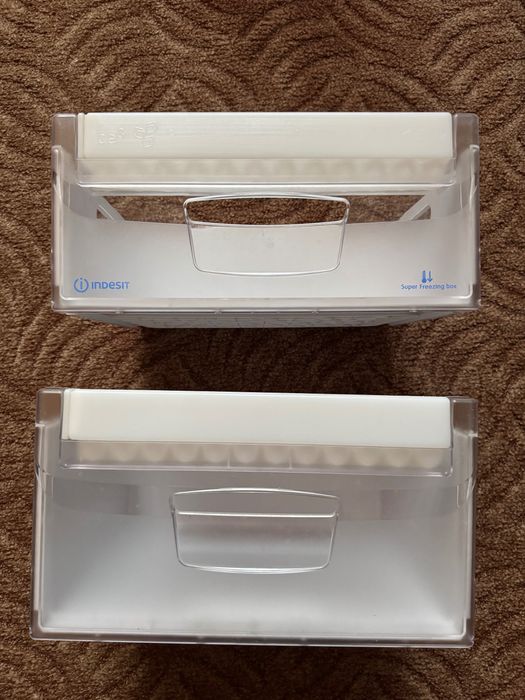 Szuflada do zamrażarki Indesit