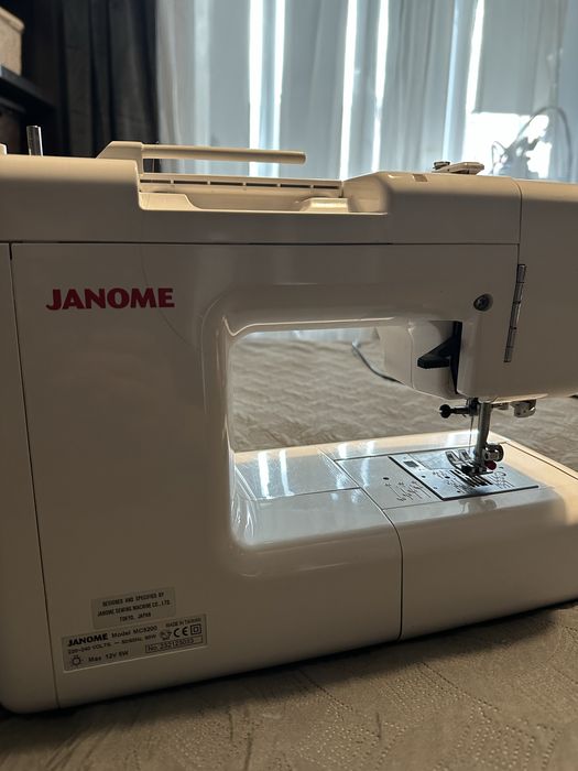 Швейна машинка Janome Memory Craft MC5200