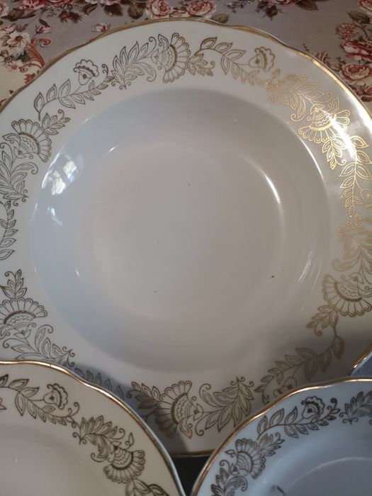 Святкові набори тарілок