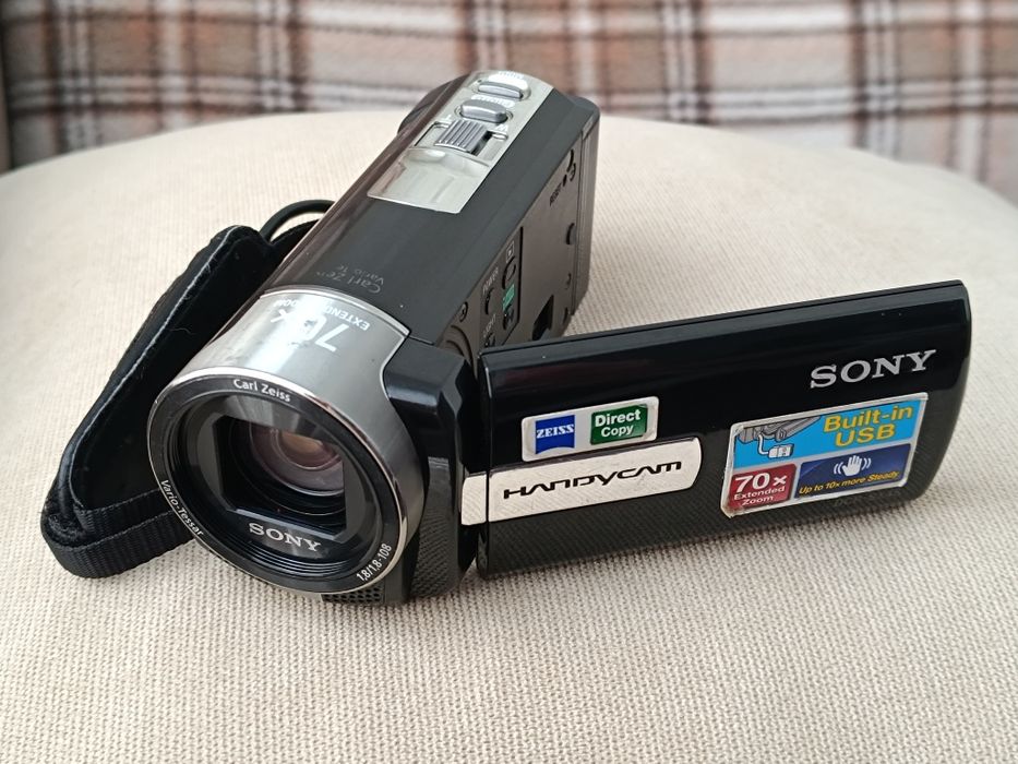 Цифрова відеокамера  SONY DCR-SX45E