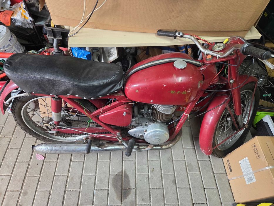 Sprzedam Motocykl WFM do restauracji