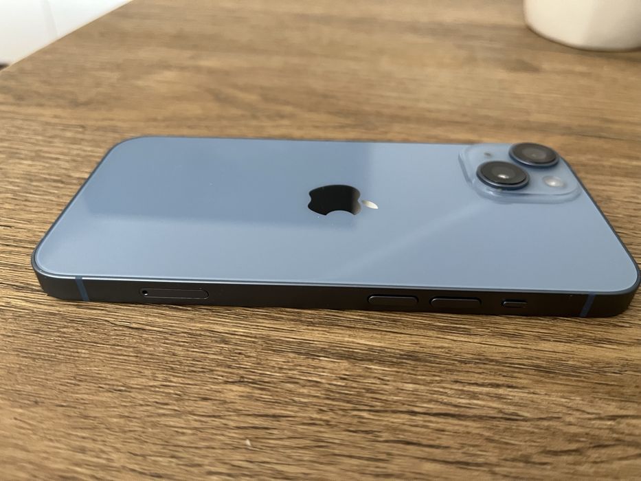 Iphone 14 niebieski