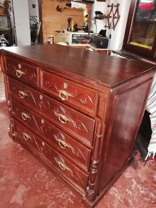 Cómoda em carvalho antiga