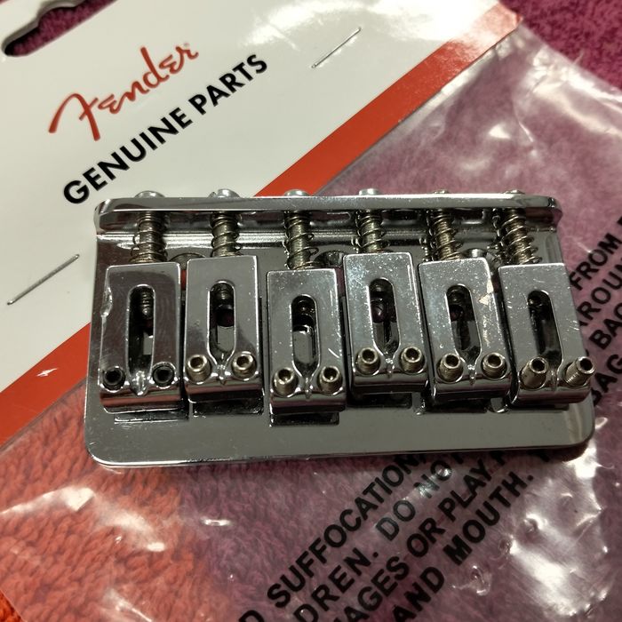 Pickguard & tuners stratocaster