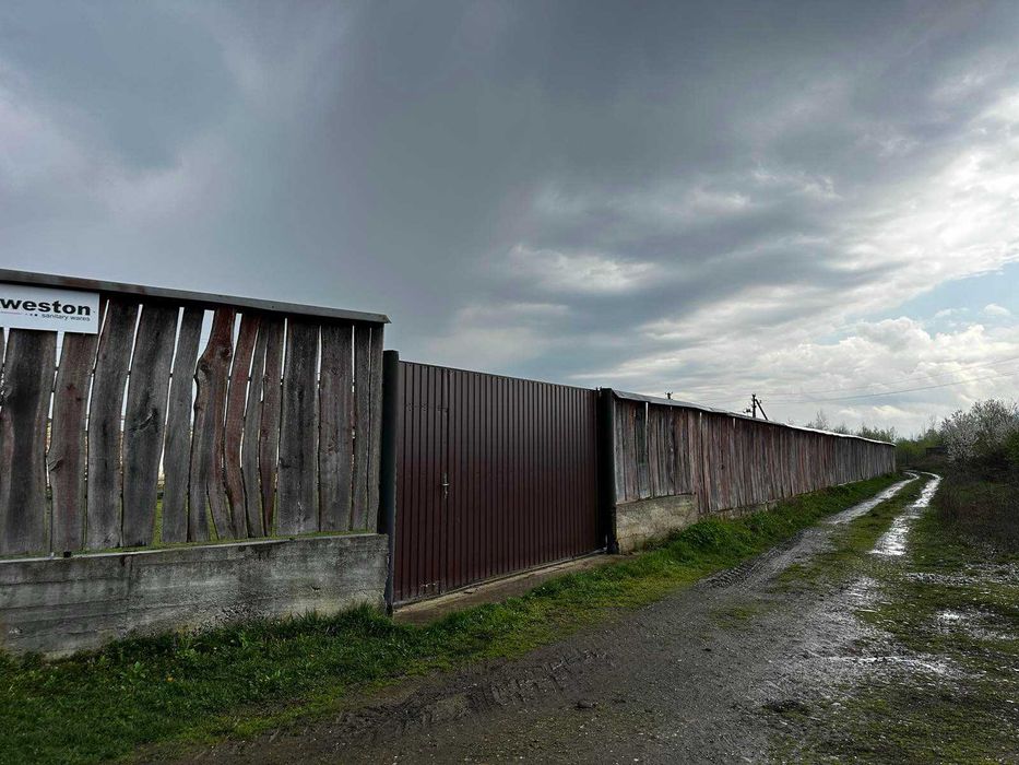 Продається комерційне приміщення в смт. Буштино