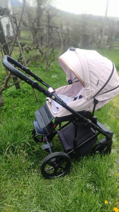 Коляска 2 в 1 Adamex Rimini 
Производитель: Adamex (Польша)