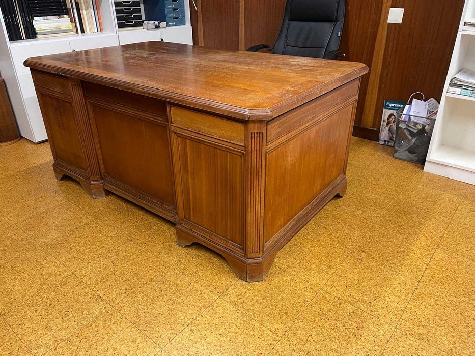 Secretária Americana