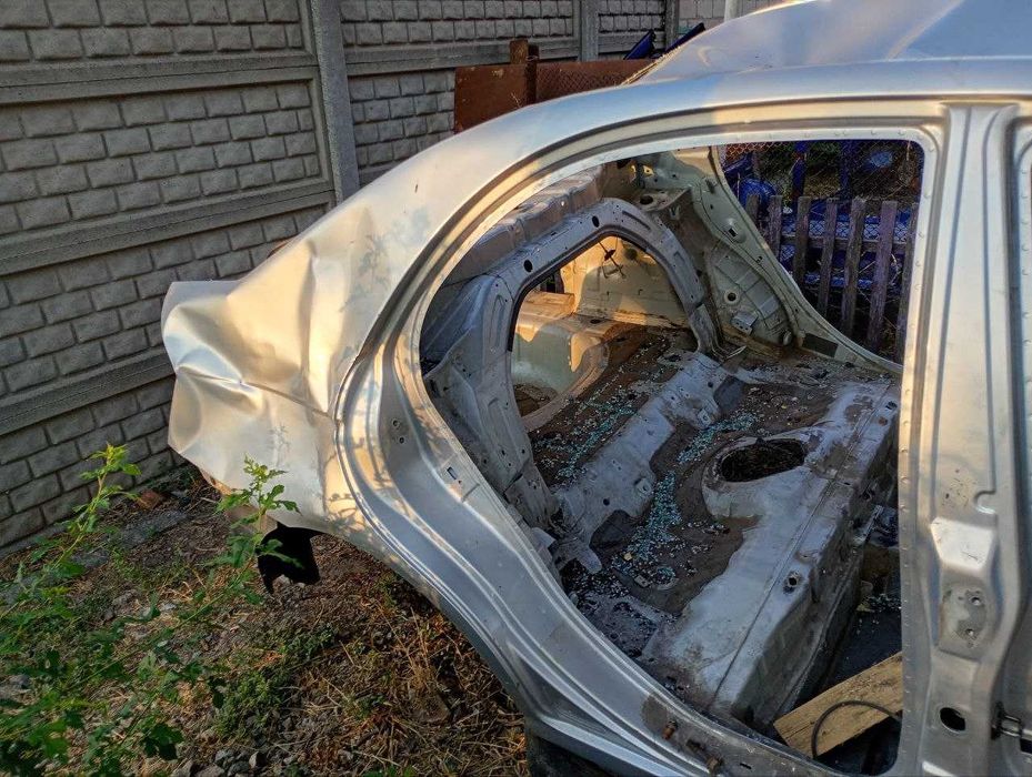 Четверть kia cerato 2007