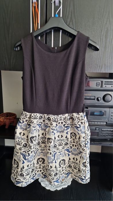 Sukienka z dołem ludowym