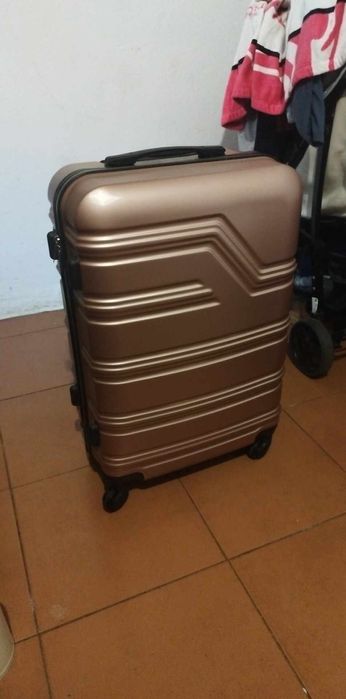 Mala de viagem nova