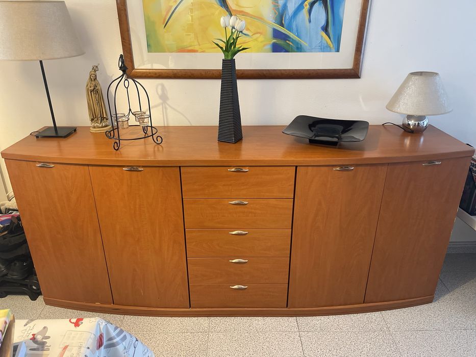 Aparador em cerejeira