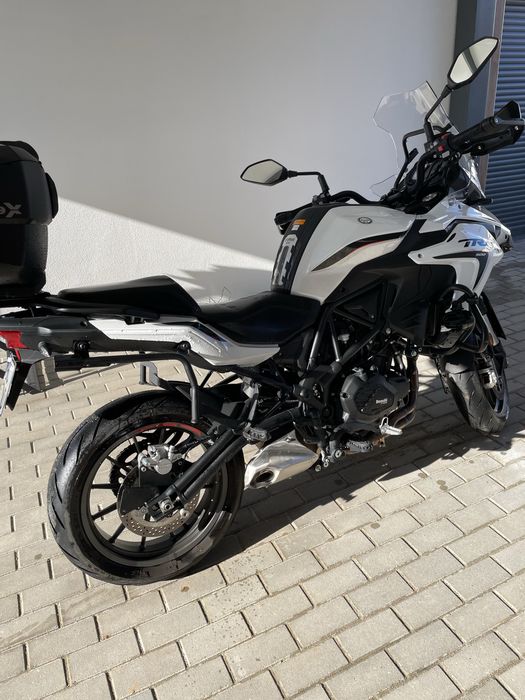 Moto Benelli trk 502