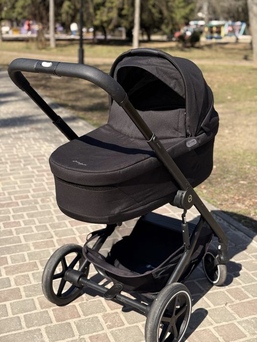 Коляска Cybex Balios S Lux 2 в 1 Moon Black