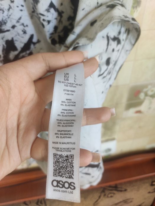 Стильная футболка