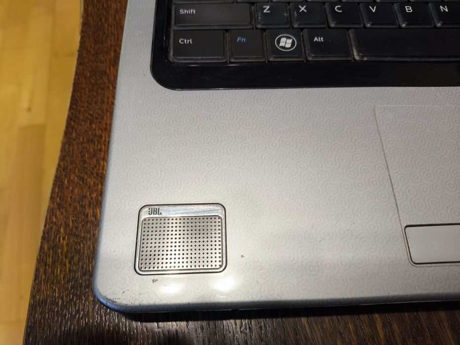 Laptop  Dell studio 1745 17 cali