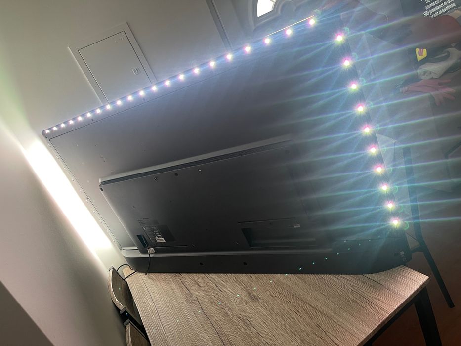 TV Philips 55”  UHD LED