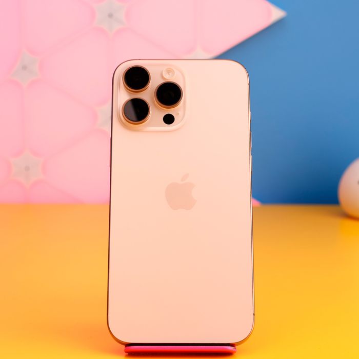 Смартфон Apple iPhone 16 Pro Max 512GB (180830) Б/У З ГАРАНТІЄЮ