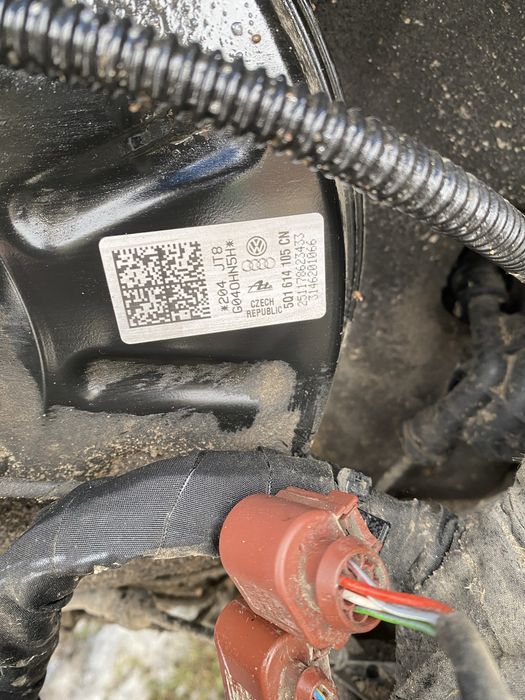 VW 5Q1614105CG/CN  1T1614105AC 1K1614105BH/CH/CN  Skoda 1K1614105AE Вакуум