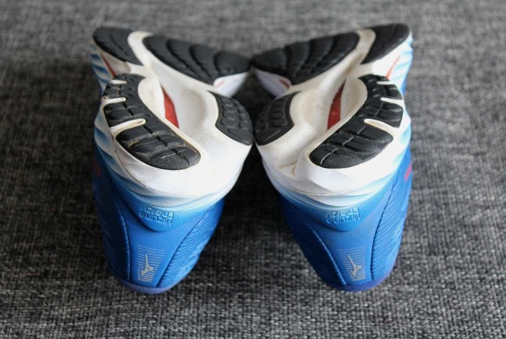 Кросівки бігові Mizuno Wave Rider 26 Оригінал 43р