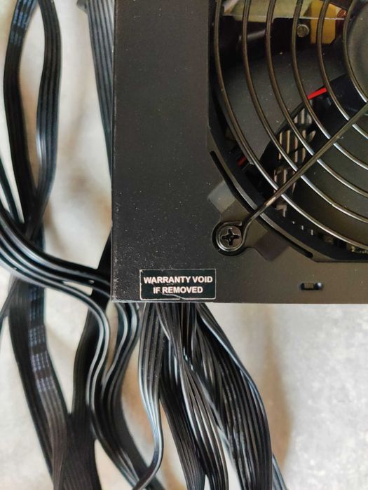 Thermaltake TR2 S 700W (пломба, справний)