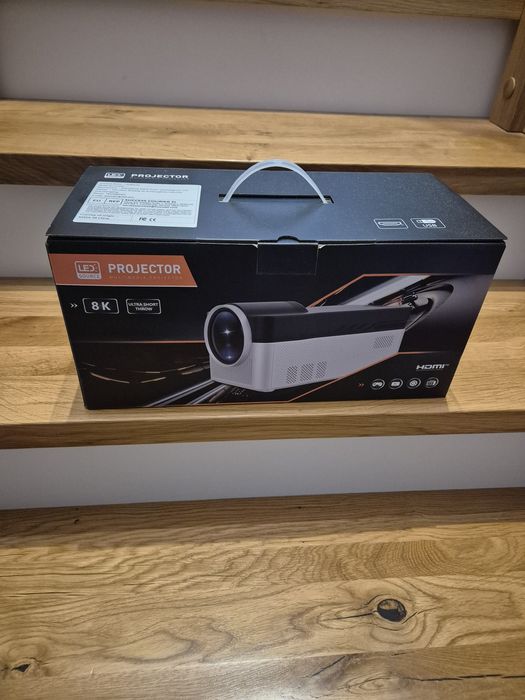 Nowy projektor HY450 Netflix YouTube Android