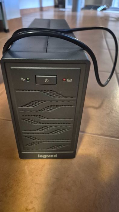 UPS Legrand Niky 600VA S