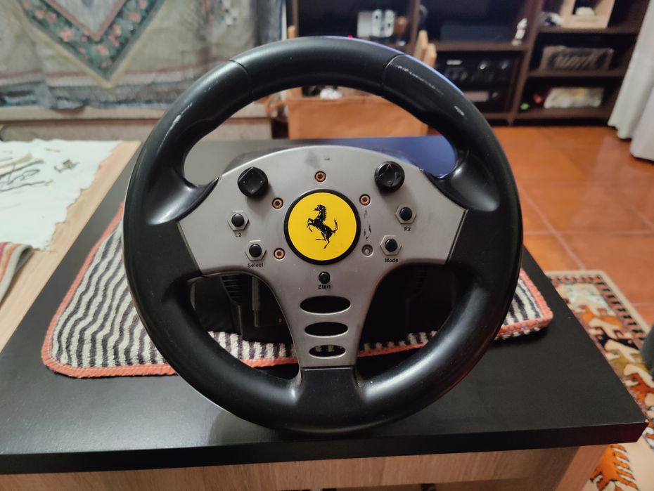 Volante Ferrari PS1/PS2