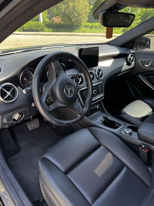 Mercedes-Benz GLA 250 W156