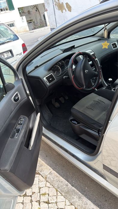 Vendo um peugeot 2005