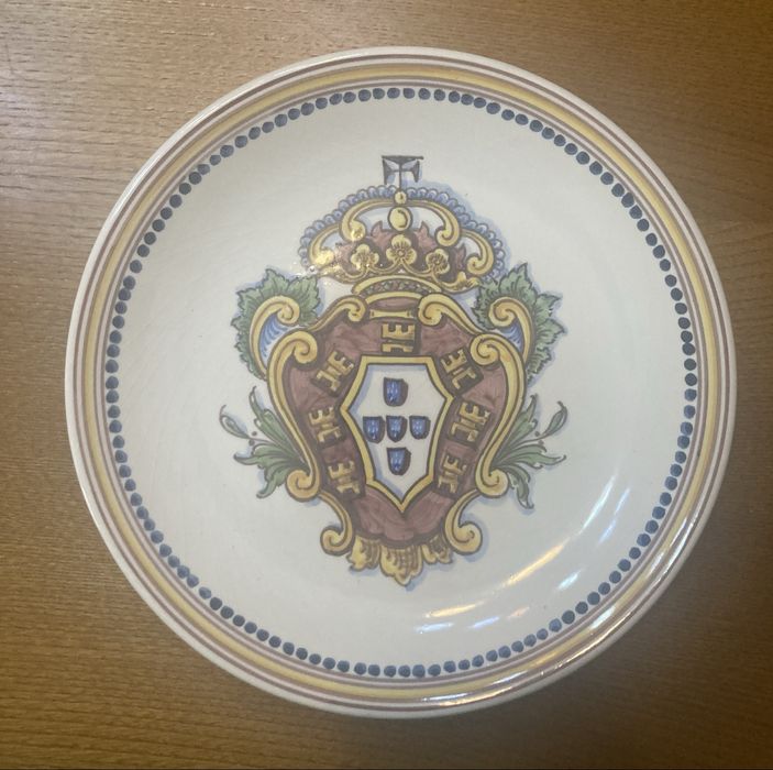 Prato com brasão S.Pedro-Águeda