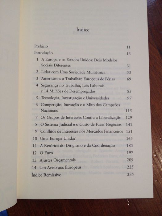 Alberto Alesina e Francesco Giavazzi - O futuro da Europa