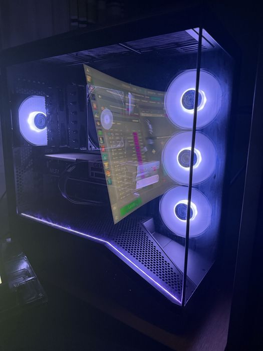 Komputer RTX5070 Ryzen 7 7800X3D