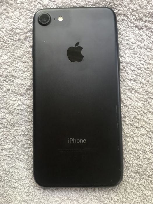 Продам на запчасти Iphone 7 (256 Gb)
