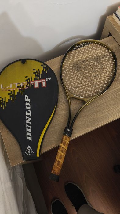 Raquete Dunlop c/ protetor