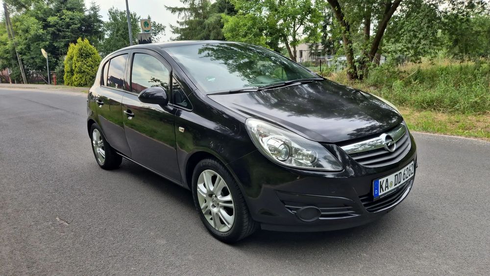 Opel Corsa Śliczna corsa  Klima radio  carplay 5dzwi