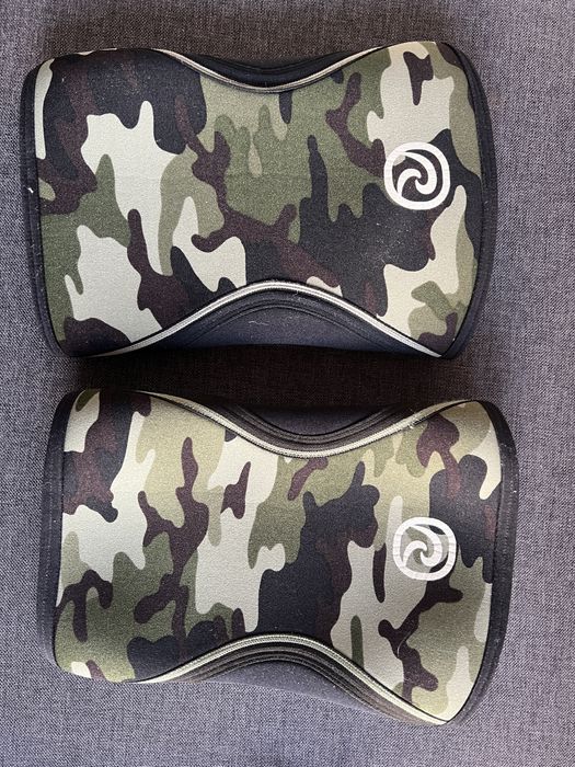 Joelheiras e corda de crossfit