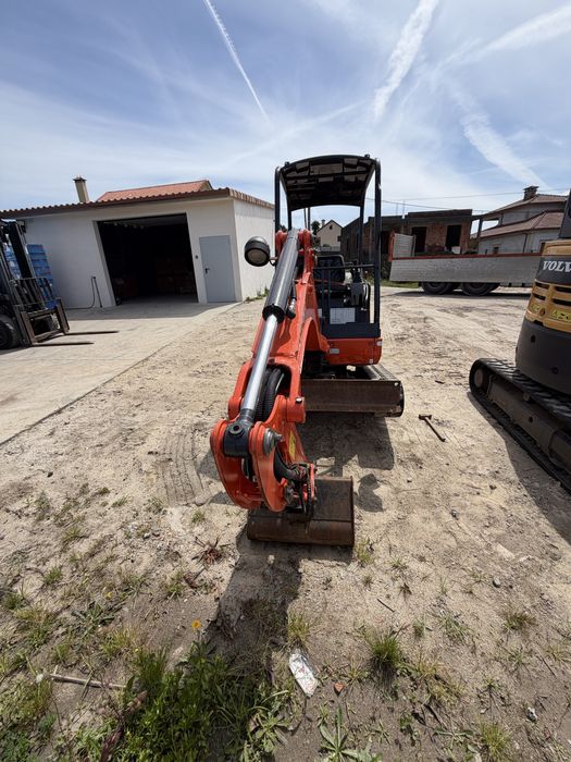 Mini giratoria Kubota de 2021 de 1.5 T