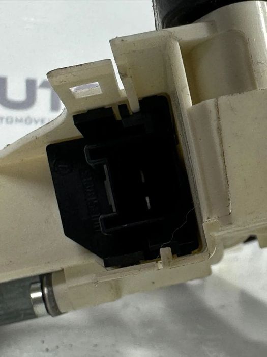 Elevador Frente Direito / Esquerdo - Audi A1 8X (3 Portas) (2014)