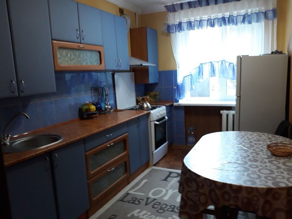 Здам подобово 2-х кімнатну квартиру в центрі!