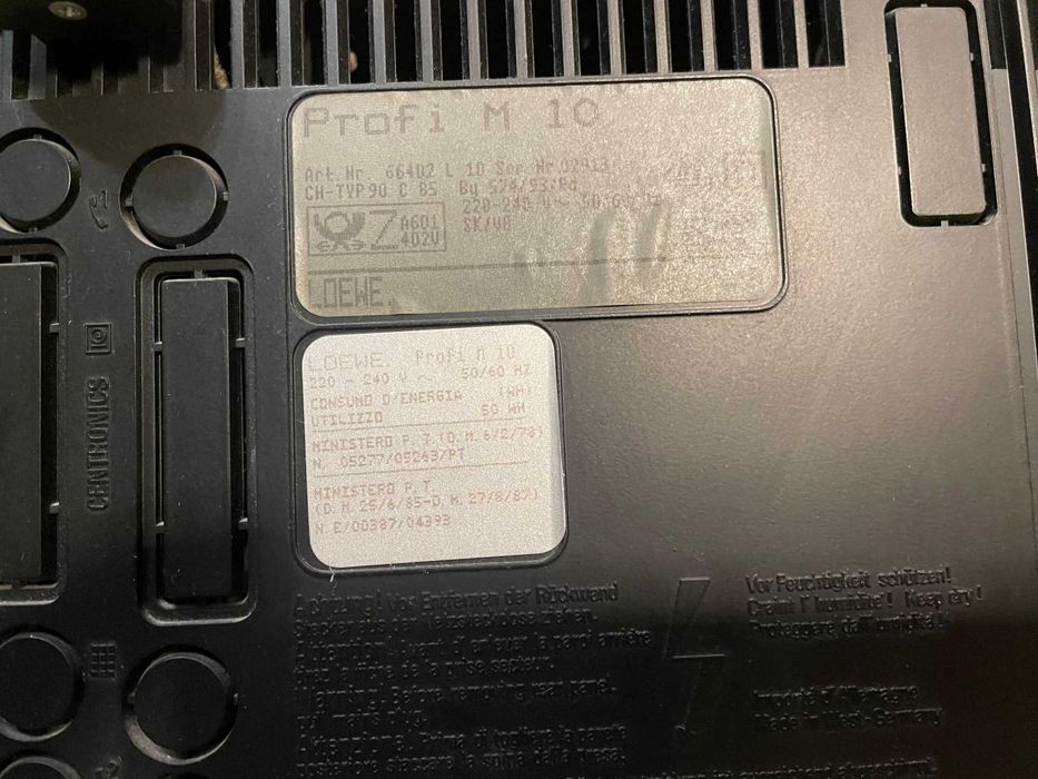 Телевізор loewe profi m10