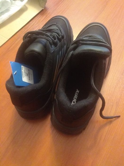 Buty męskie 42 ale wypadają mniejsze 40-41