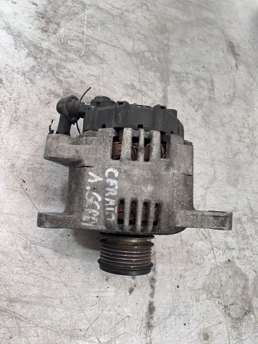 Генератор від KIA Cerato 1.5 CRDI