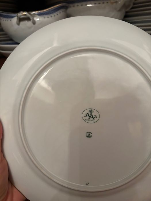1 Serviço De Jantar Em Porcelana Da Vista Alegre
