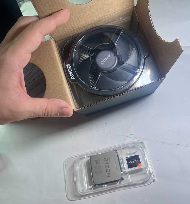 Ryzen 5 3600XT + новий боксовий кулер