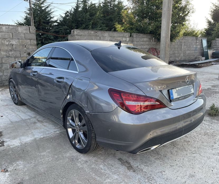 Mercedes Benz CLA180d aut nacional