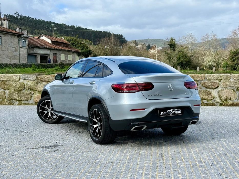 Mercedes-Benz GLC 300 foto 2